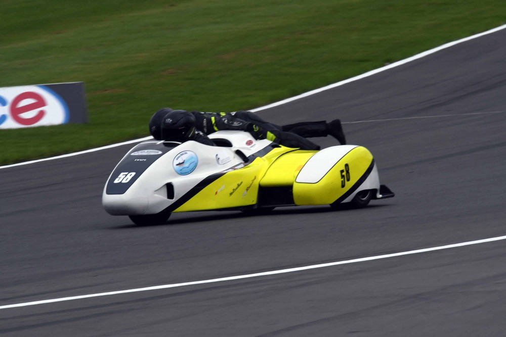 17.09.16 Donington BSB RKB sidecars race one from inside of Redgates and paddock area (43).JPG