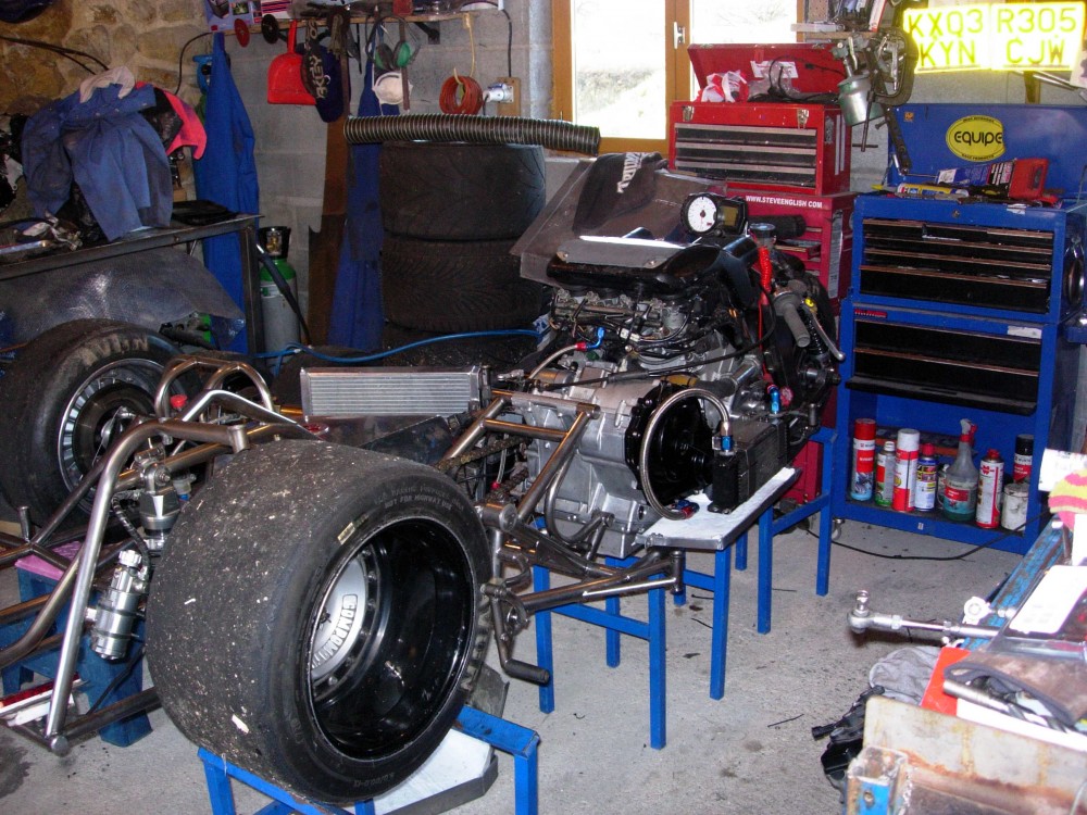 m.r. equipe chassis 2.JPG