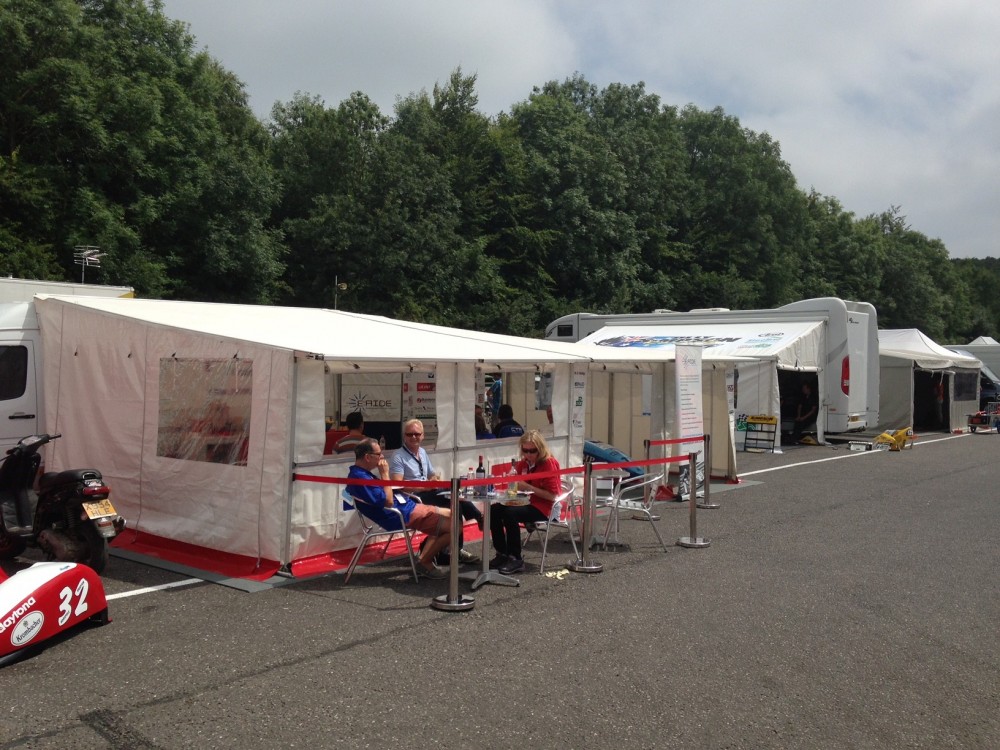 awning 2.jpg
