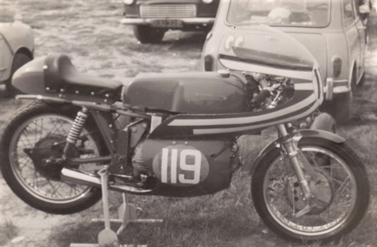Seen at - Snetterton 1966.png