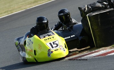 Allan Schofield, Steve Thomas bit close for comfort !!.jpg