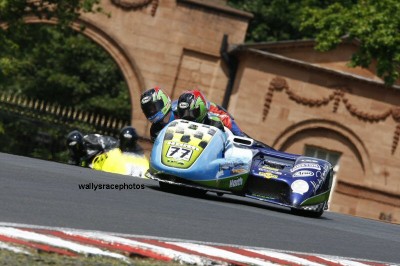 Tim Reeves, Gregory Cluze lead Allan Schofield, Steve Thomas.jpg