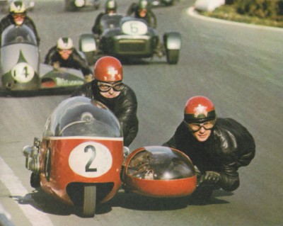 Fritz & Johns last race, Mallory 26 March 1967, fllowed by Boddice then Greenwood.jpg